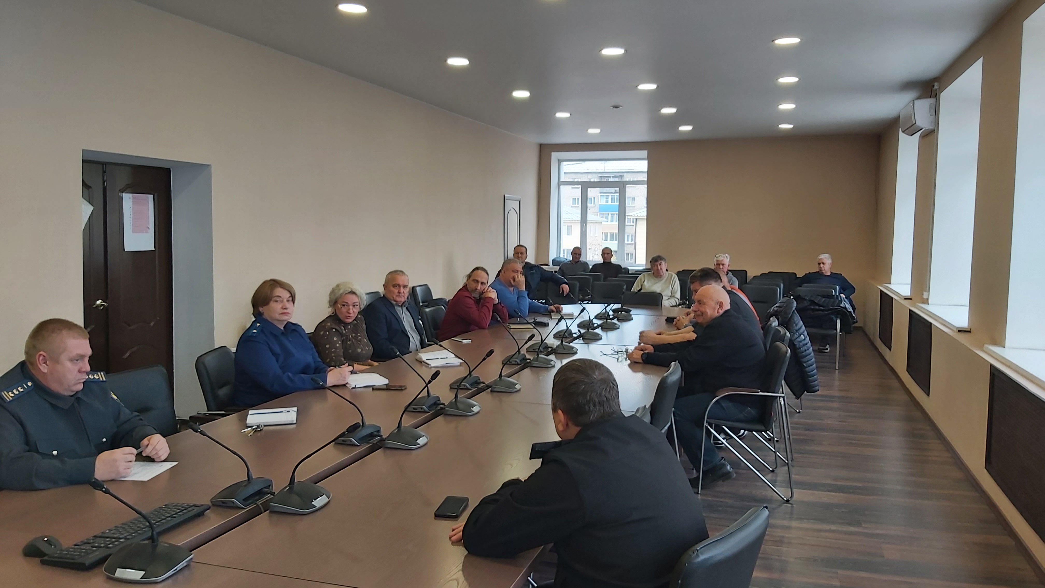 Публичное обсуждение правоприменительной практики на внутреннем водном транспорте прошло в Усть-Куте